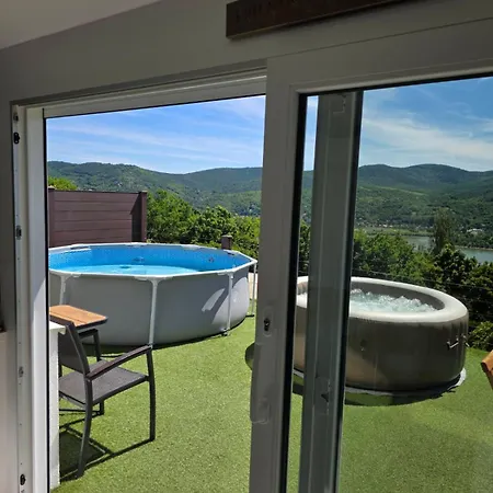 Dunakanyar View Apartment *